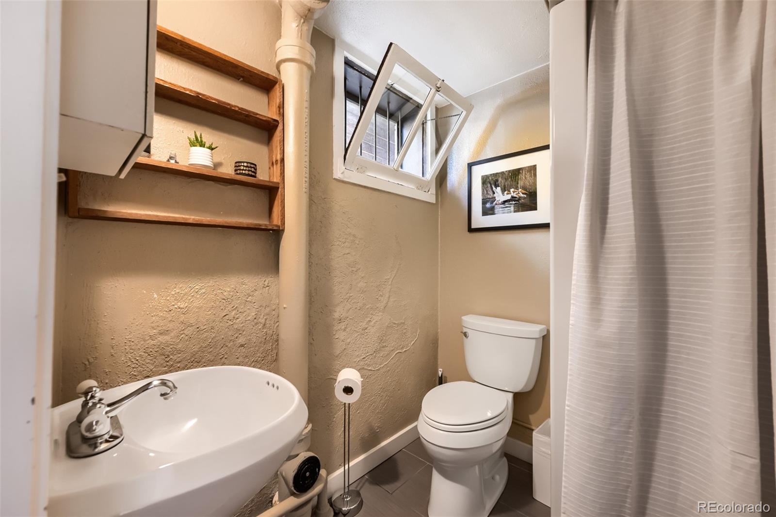 MLS Image #18 for 4530 e 19th avenue,denver, Colorado