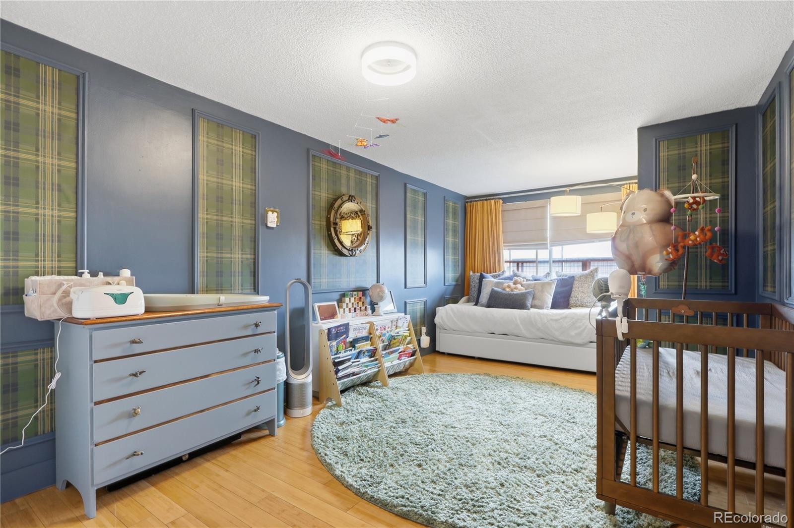 MLS Image #22 for 1155 n ash street 806,denver, Colorado