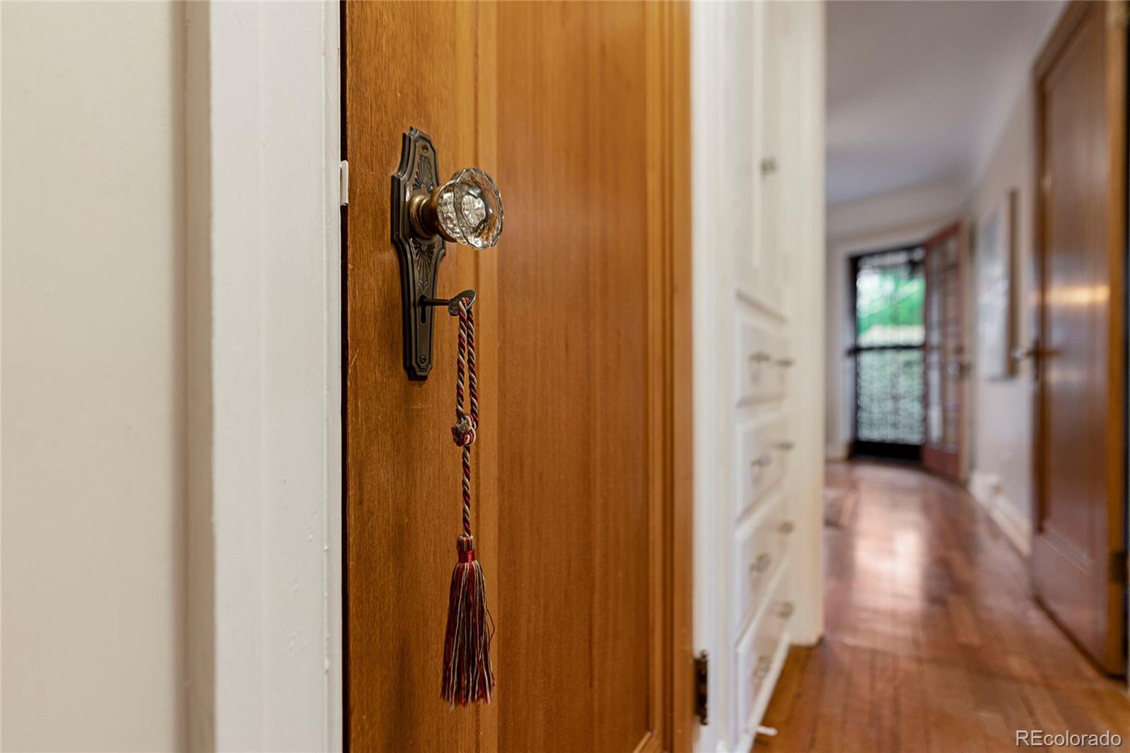 MLS Image #14 for 725  monaco parkway,denver, Colorado