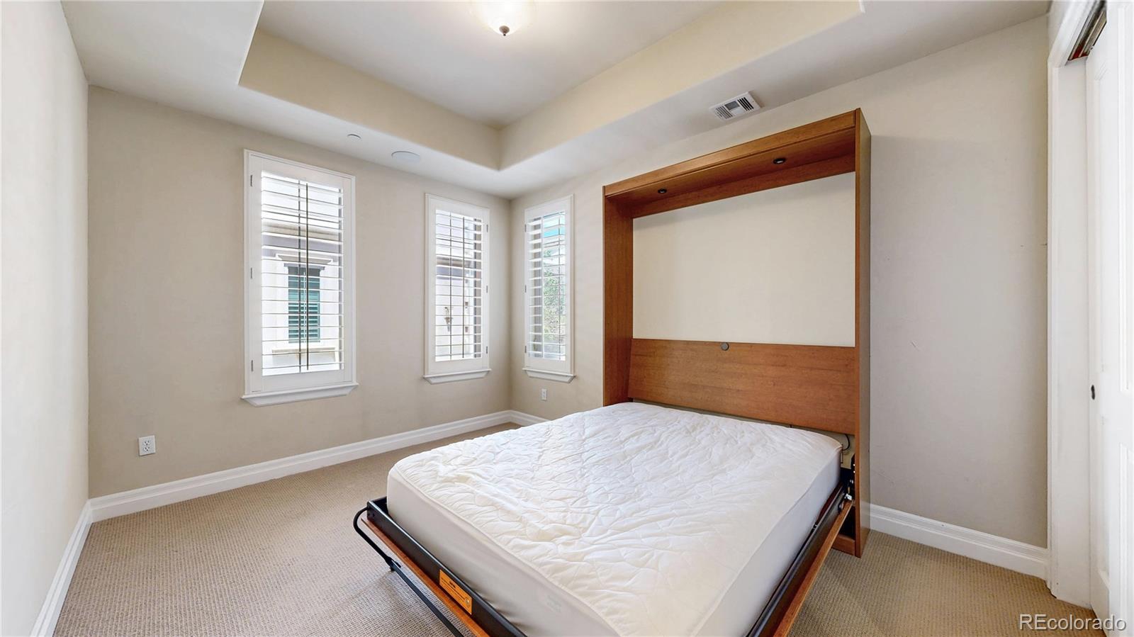 MLS Image #13 for 150 s madison street 207,denver, Colorado