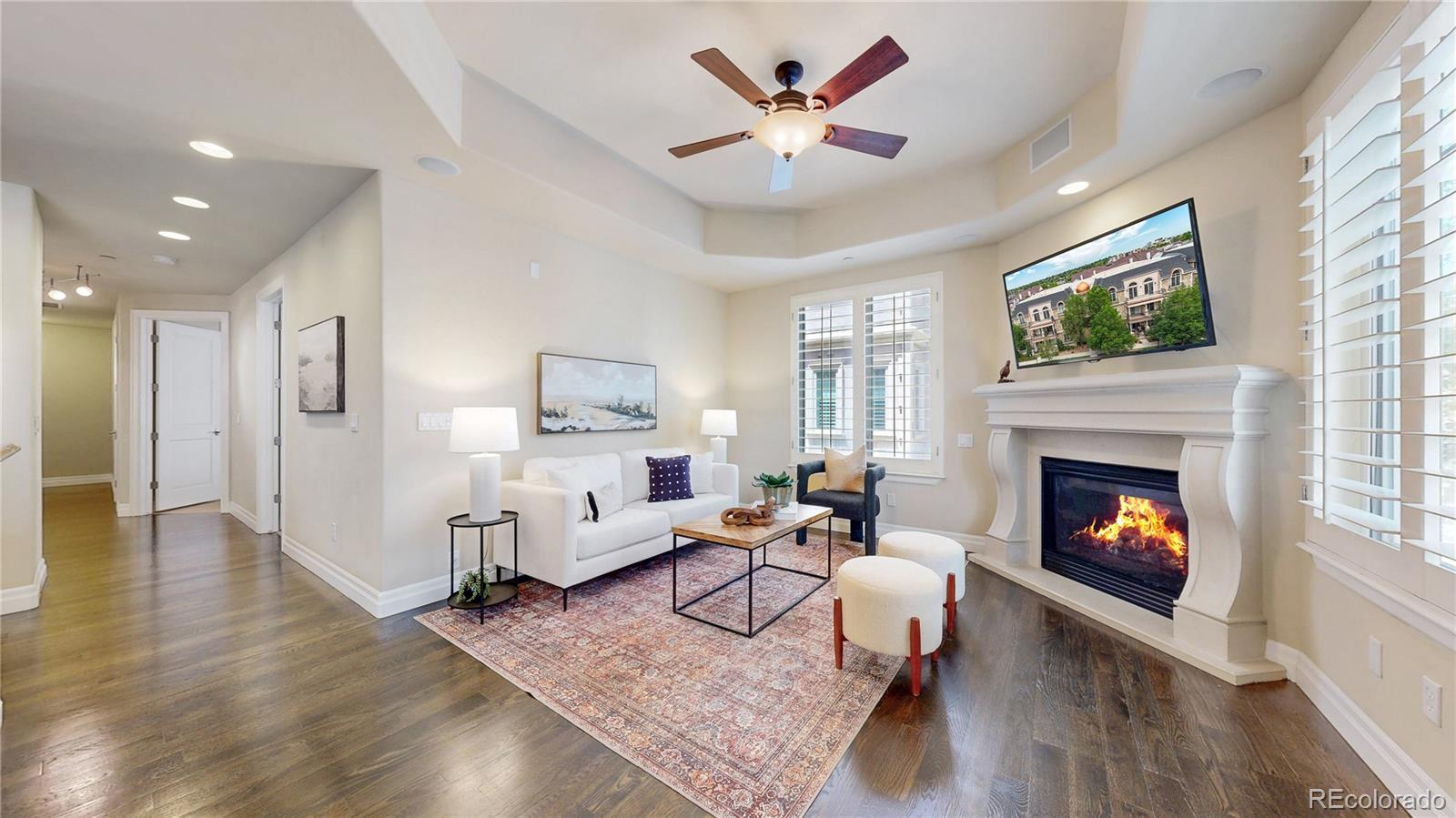 MLS Image #3 for 150 s madison street 207,denver, Colorado
