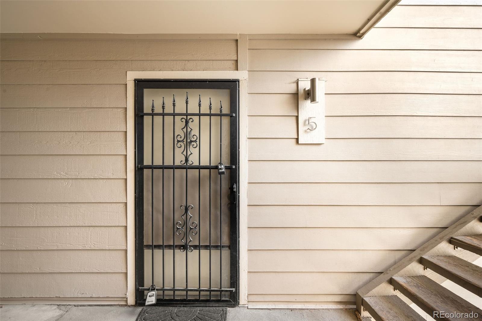 MLS Image #2 for 4896 s dudley street,littleton, Colorado