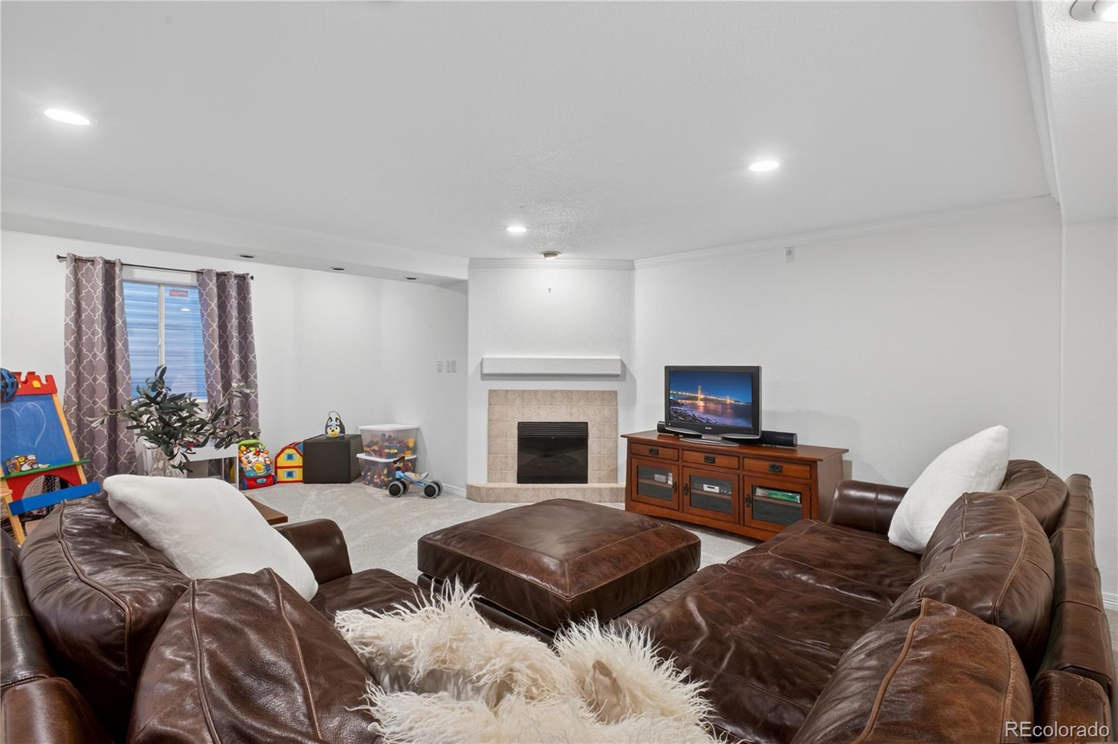 MLS Image #38 for 3041  wyecliff way,highlands ranch, Colorado