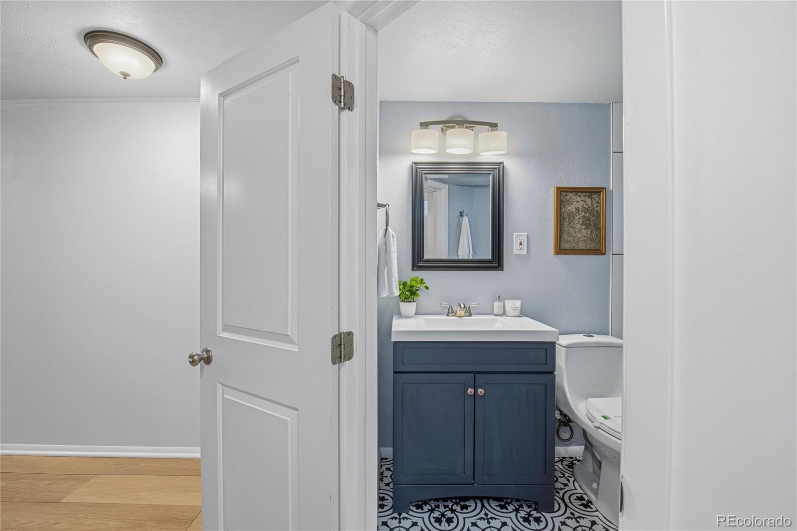 MLS Image #18 for 4880 s kalamath street,englewood, Colorado