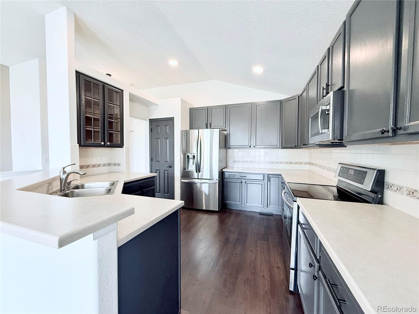MLS Image #7 for 5910 s valdai way,aurora, Colorado