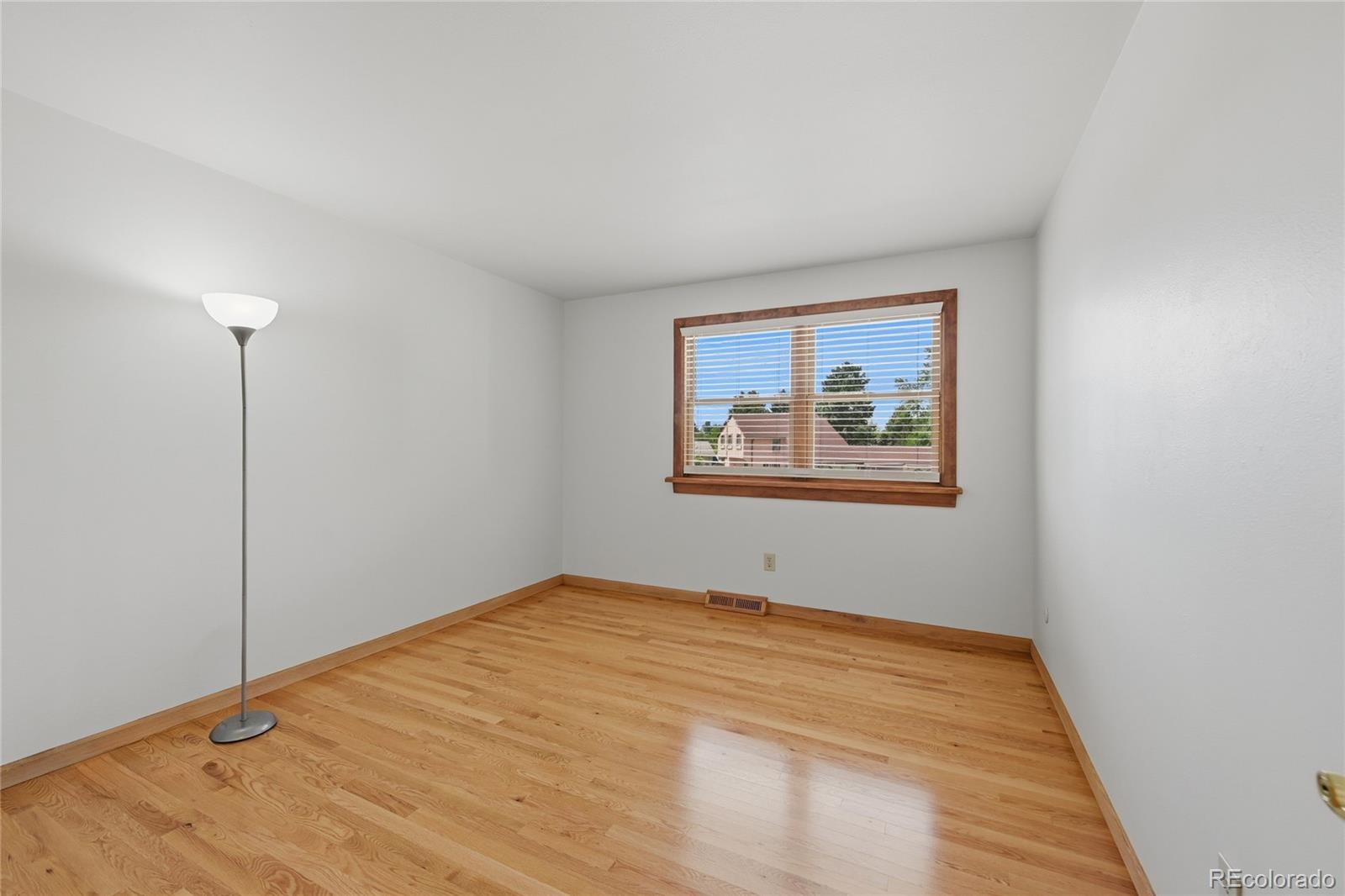 MLS Image #15 for 2688 s macon court,aurora, Colorado
