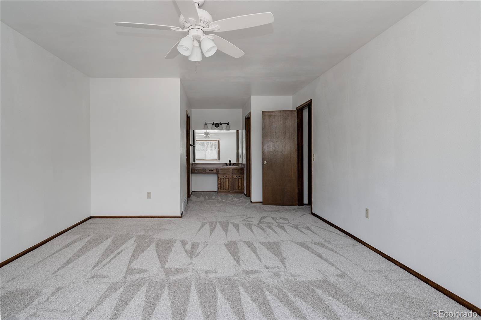 MLS Image #10 for 10622 w dakan mountain,littleton, Colorado
