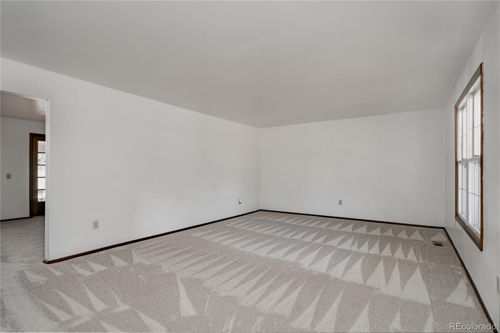 MLS Image #3 for 10622 w dakan mountain,littleton, Colorado