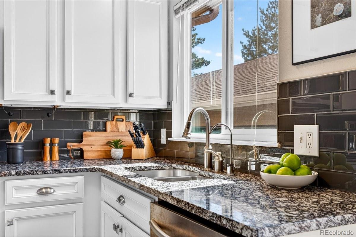 MLS Image #4 for 836  summer drive 3,highlands ranch, Colorado