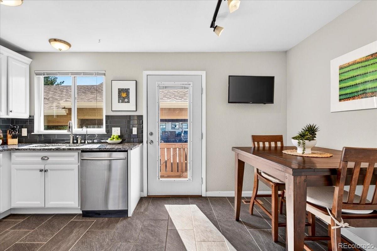 MLS Image #5 for 836  summer drive 3,highlands ranch, Colorado