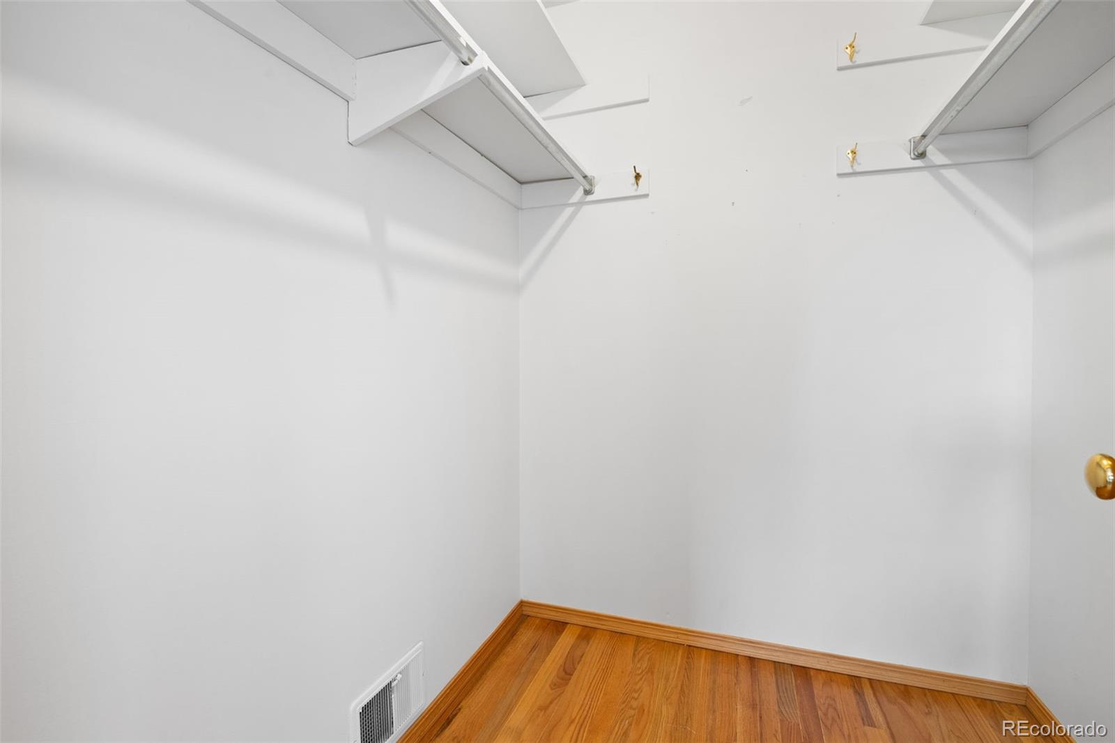 MLS Image #15 for 951 s taft street,lakewood, Colorado