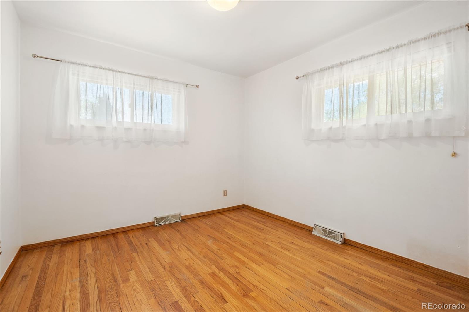 MLS Image #16 for 951 s taft street,lakewood, Colorado