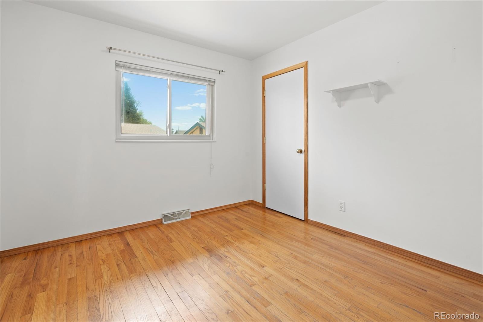 MLS Image #17 for 951 s taft street,lakewood, Colorado