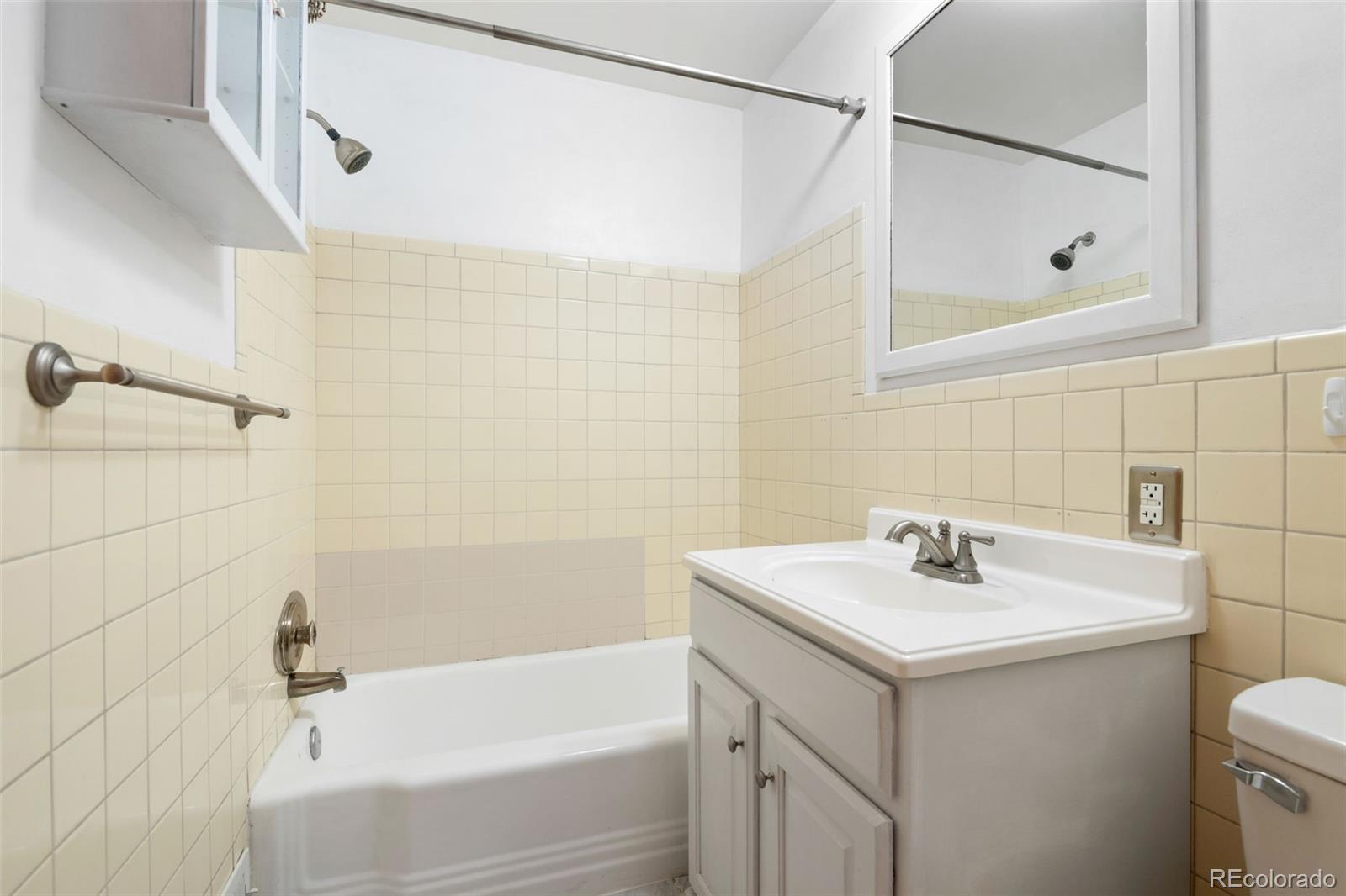 MLS Image #18 for 951 s taft street,lakewood, Colorado