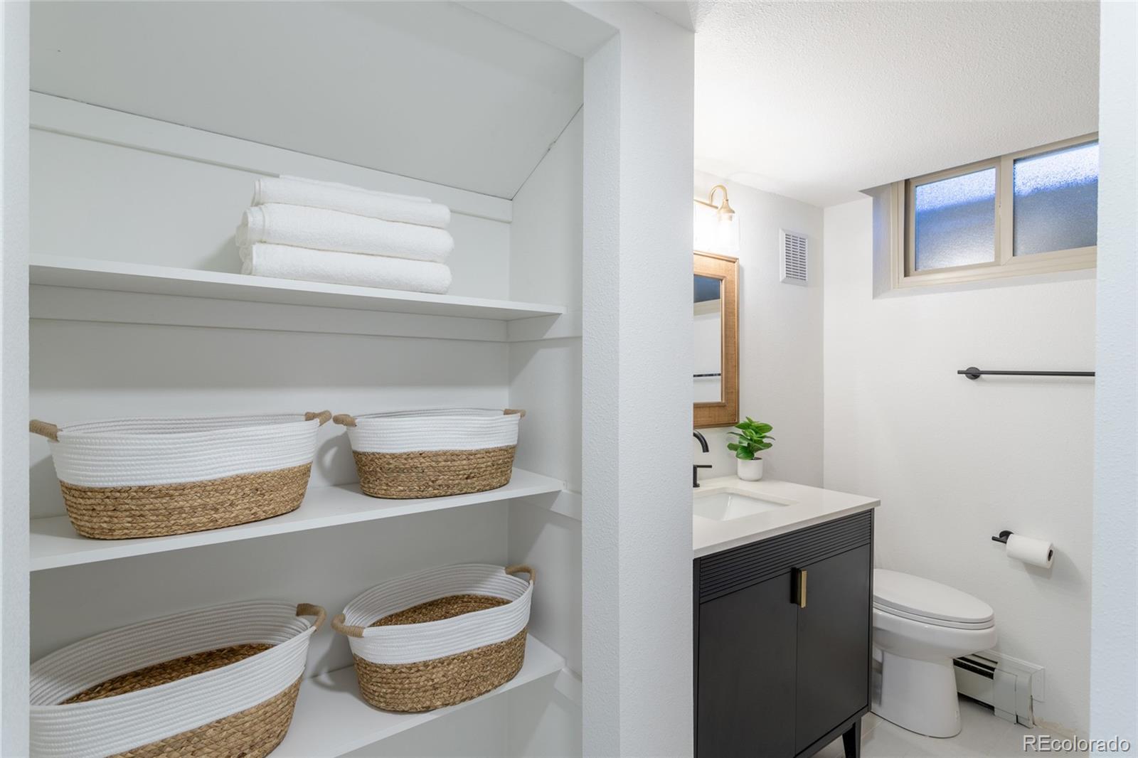 MLS Image #20 for 1532 s grape street,denver, Colorado