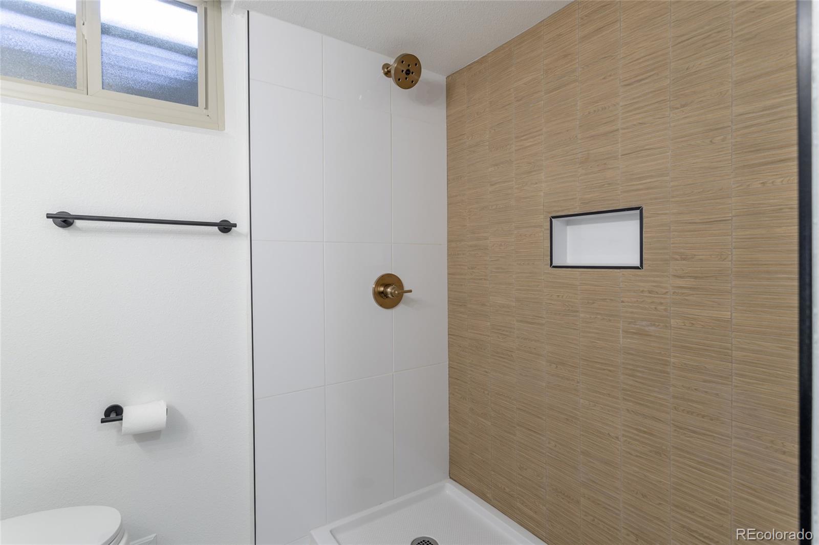 MLS Image #21 for 1532 s grape street,denver, Colorado