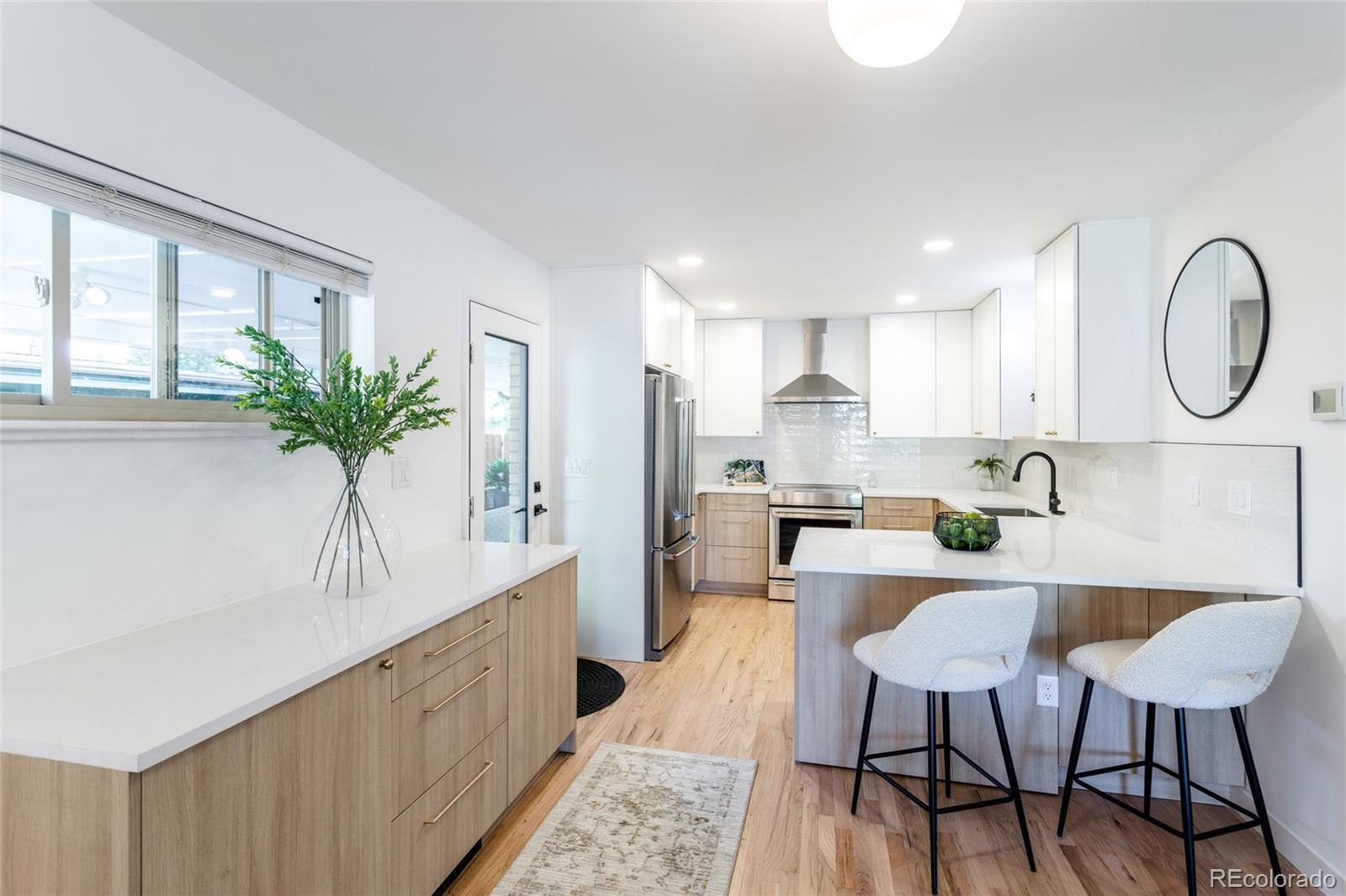 MLS Image #6 for 1532 s grape street,denver, Colorado