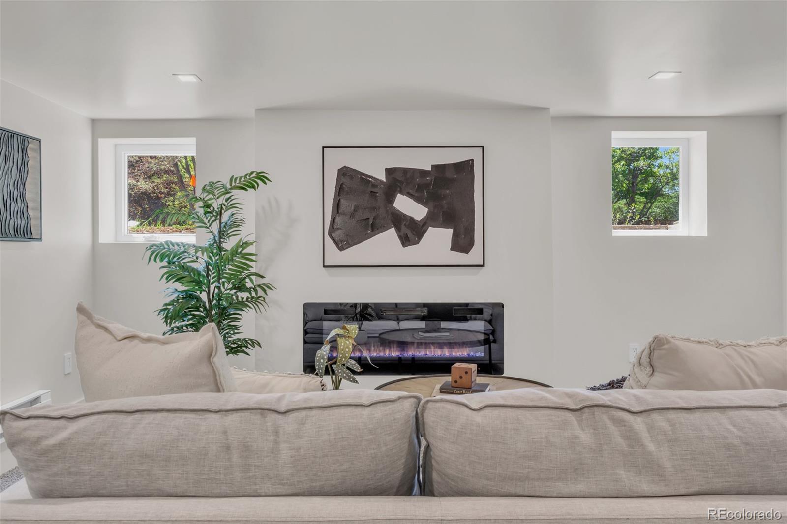 MLS Image #43 for 2905 n vine street,denver, Colorado