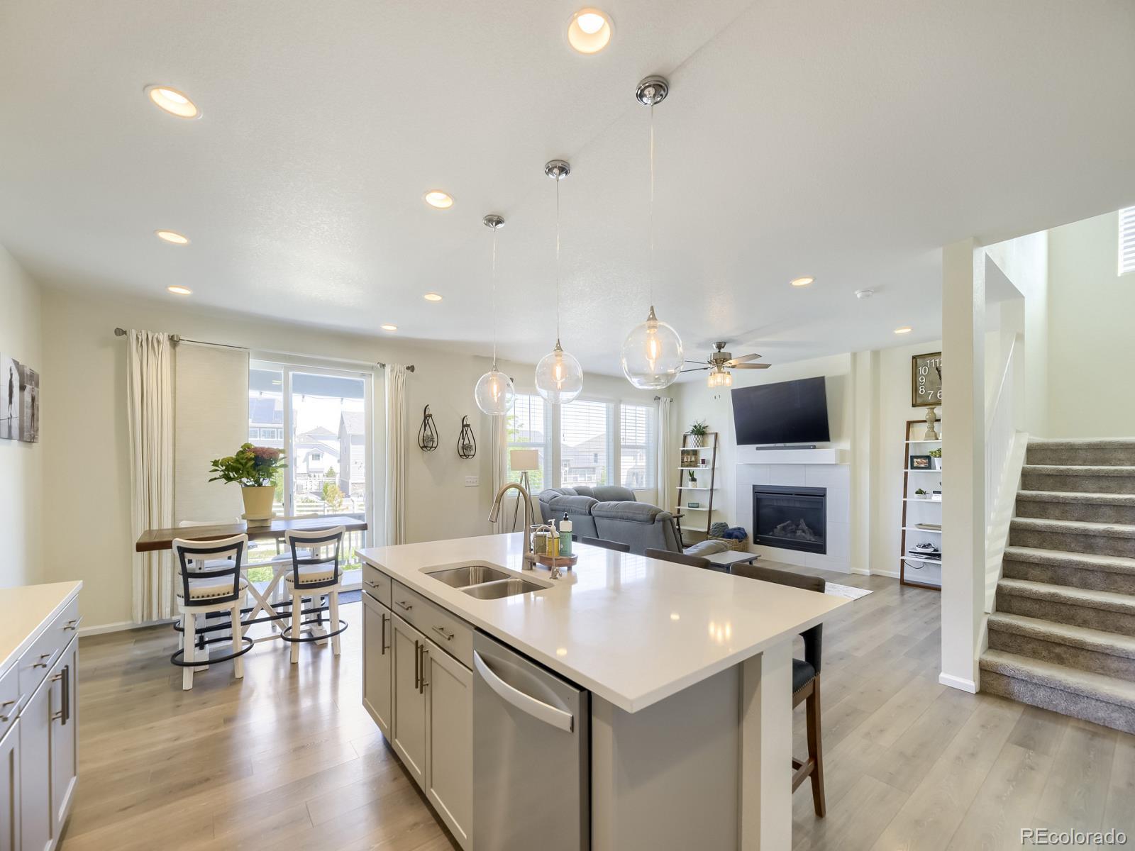 MLS Image #5 for 27447 e costilla drive,aurora, Colorado