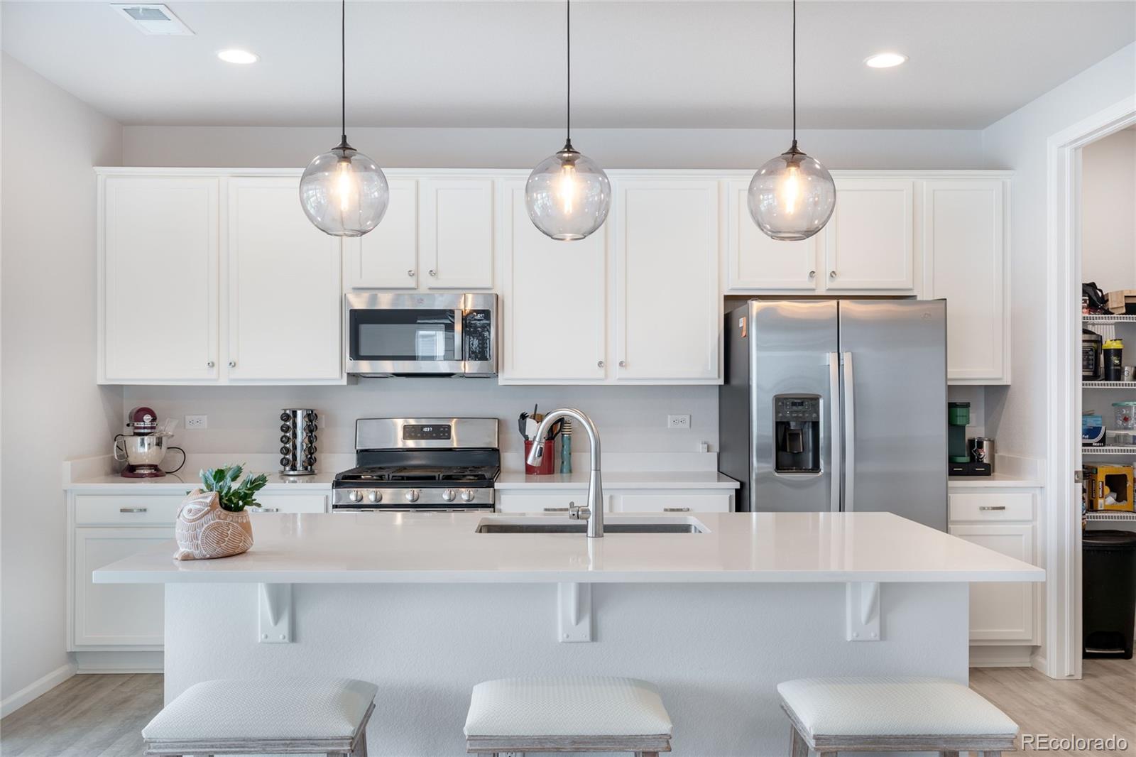 MLS Image #13 for 134 s uriah street,aurora, Colorado