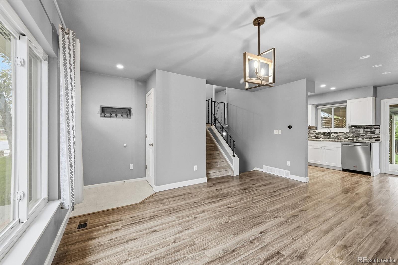MLS Image #6 for 8682 w stanford avenue,littleton, Colorado
