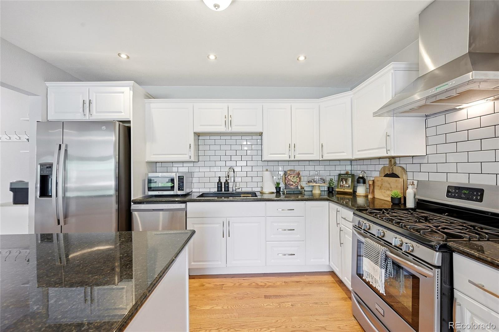 MLS Image #20 for 1690 s fillmore street,denver, Colorado