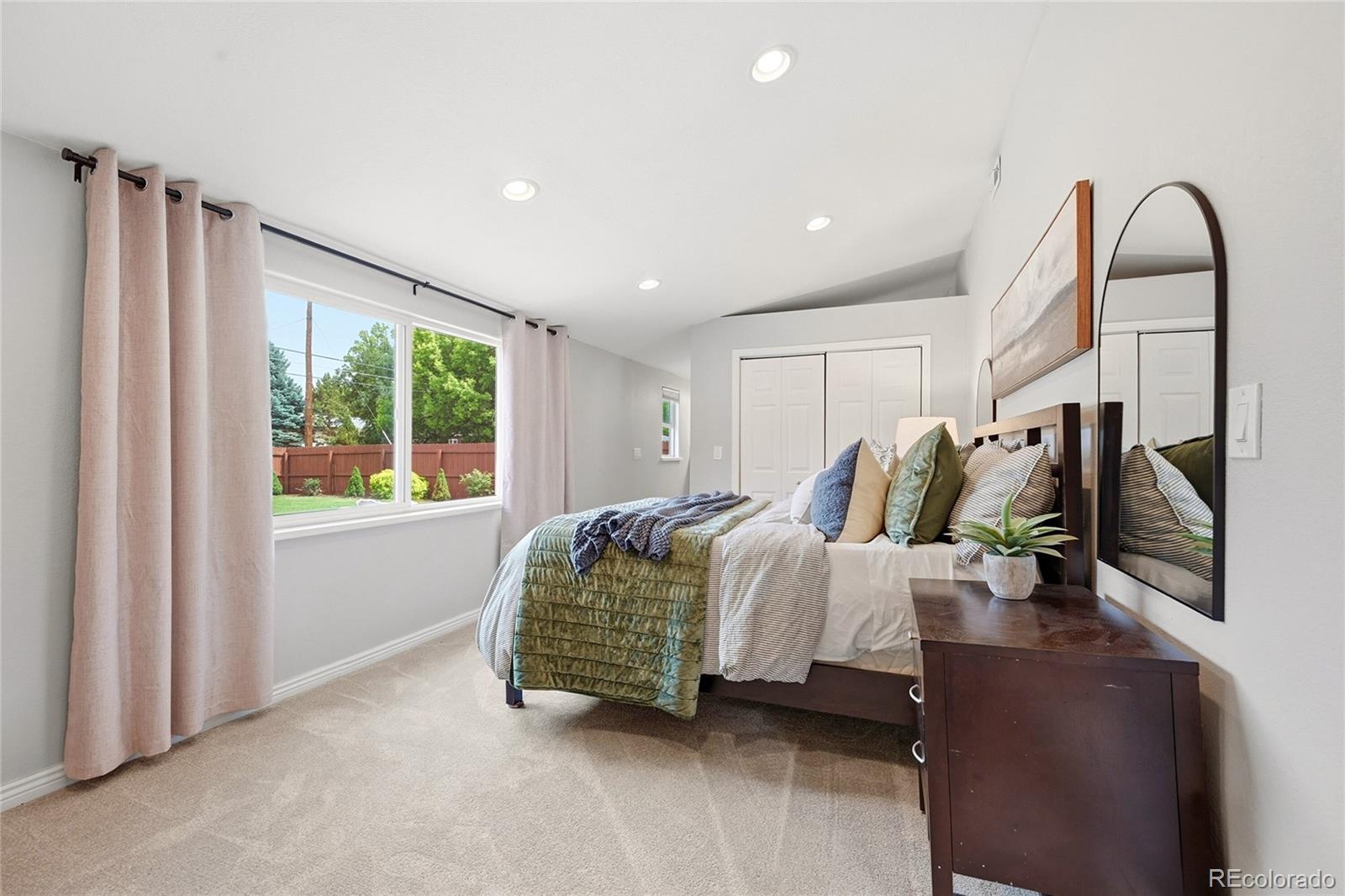 MLS Image #33 for 1690 s fillmore street,denver, Colorado