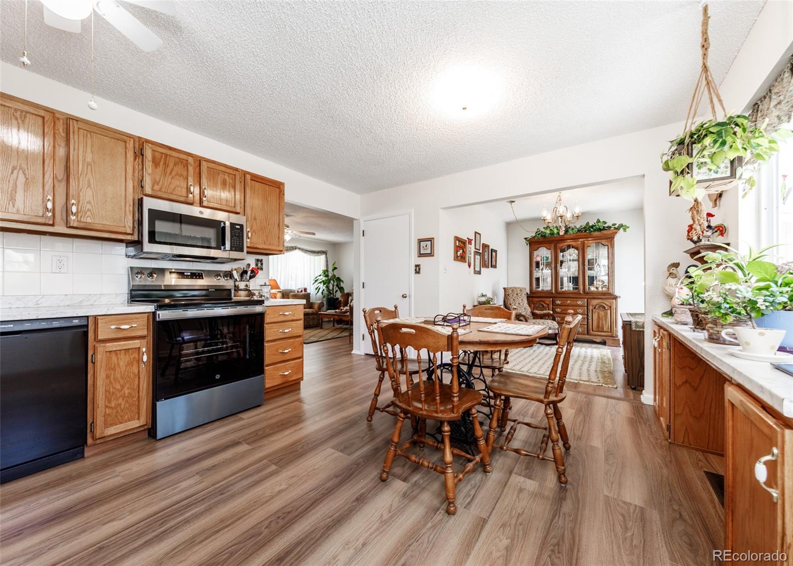 MLS Image #9 for 2527 e caramillo street,colorado springs, Colorado