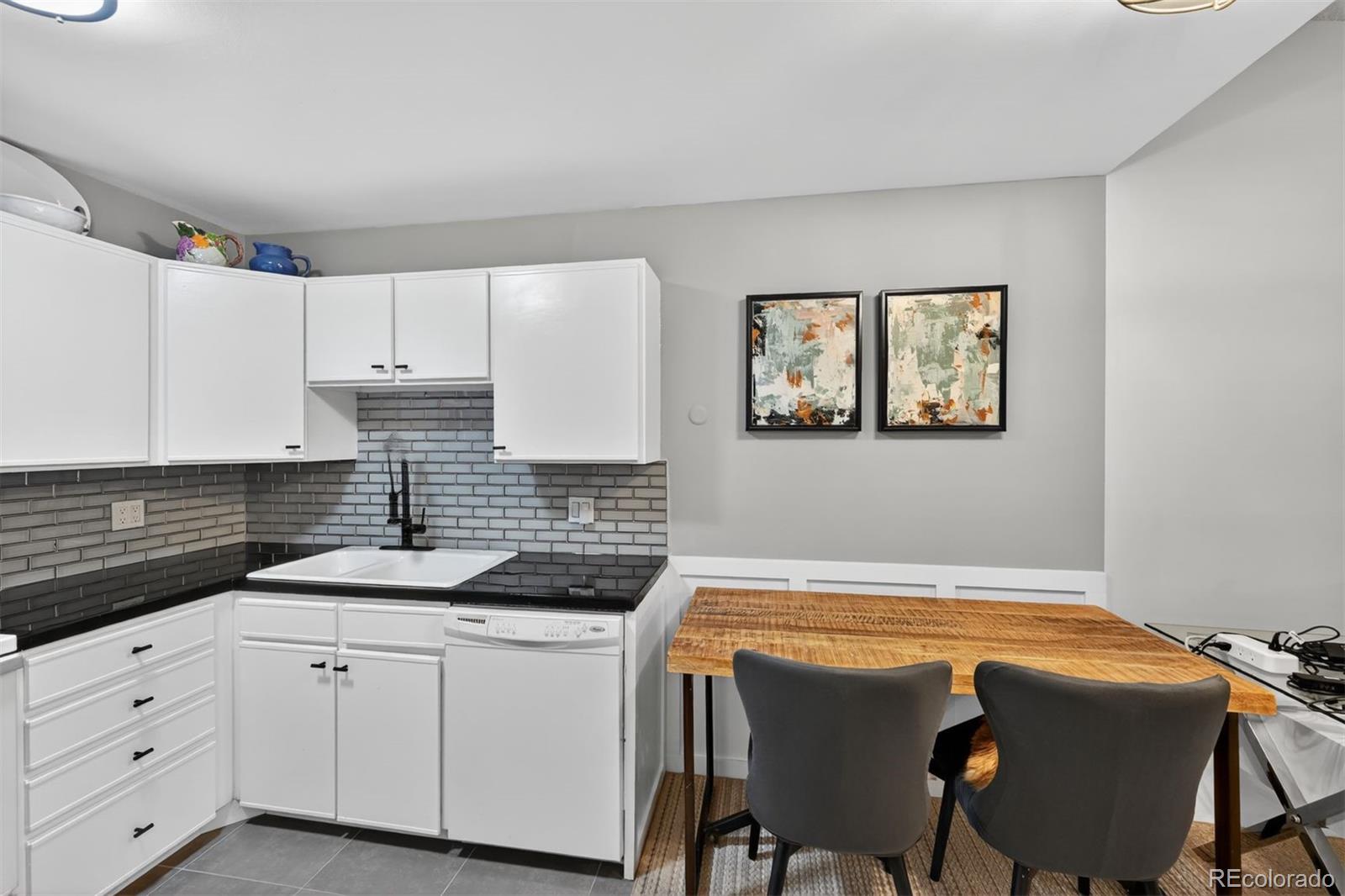 MLS Image #9 for 3184 s heather gardens way,aurora, Colorado