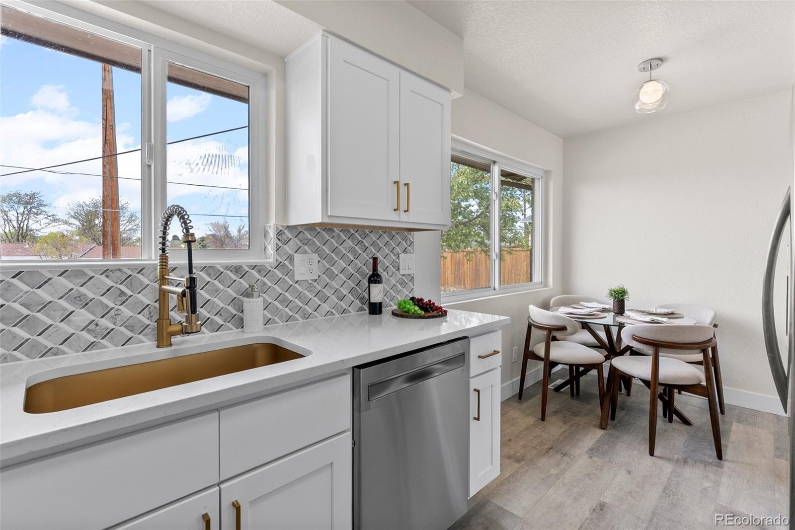 MLS Image #11 for 7961 e granada road,denver, Colorado