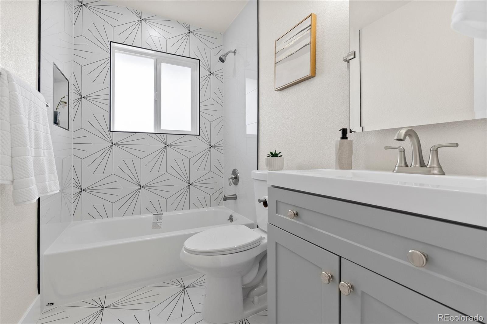 MLS Image #17 for 7961 e granada road,denver, Colorado