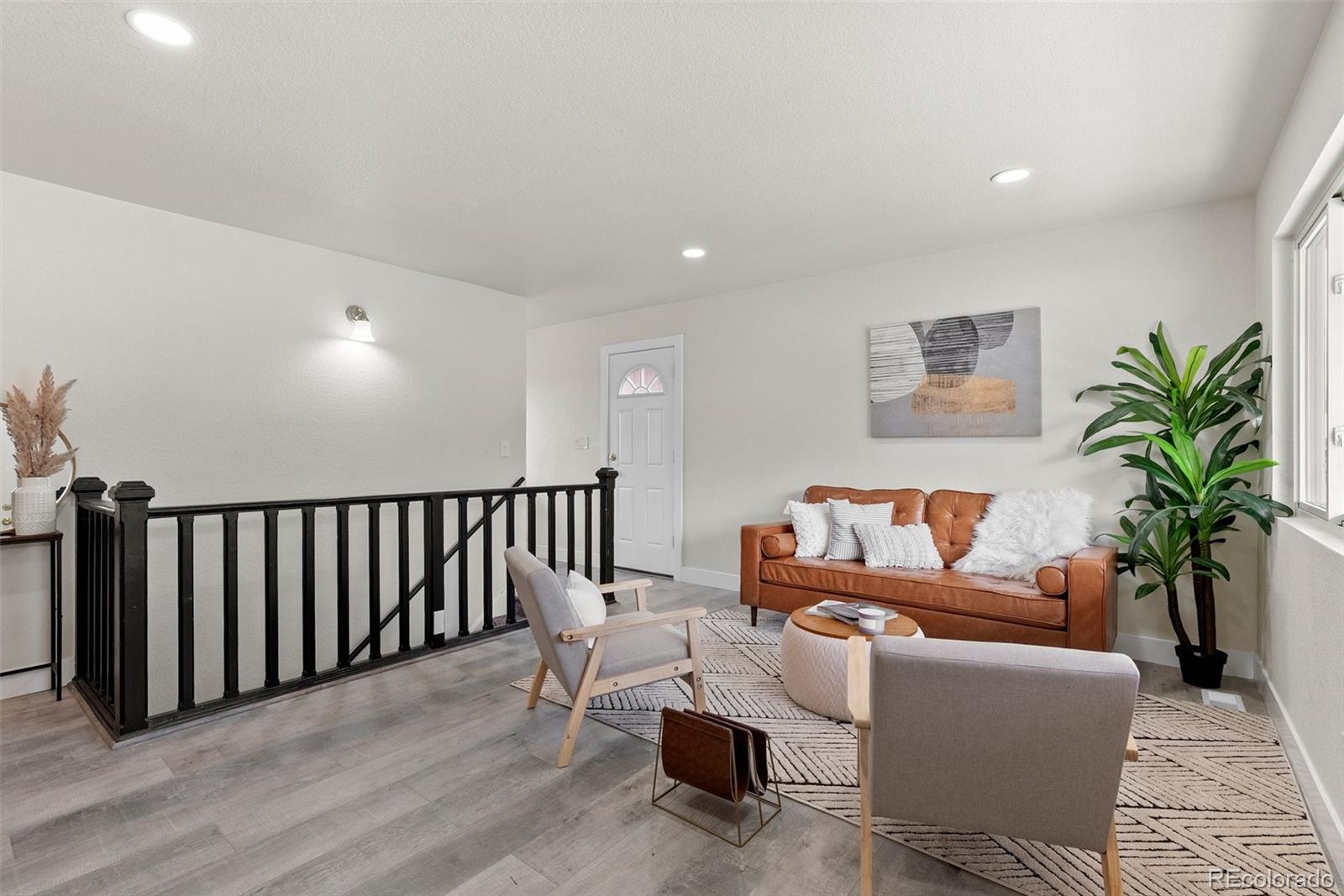 MLS Image #5 for 7961 e granada road,denver, Colorado