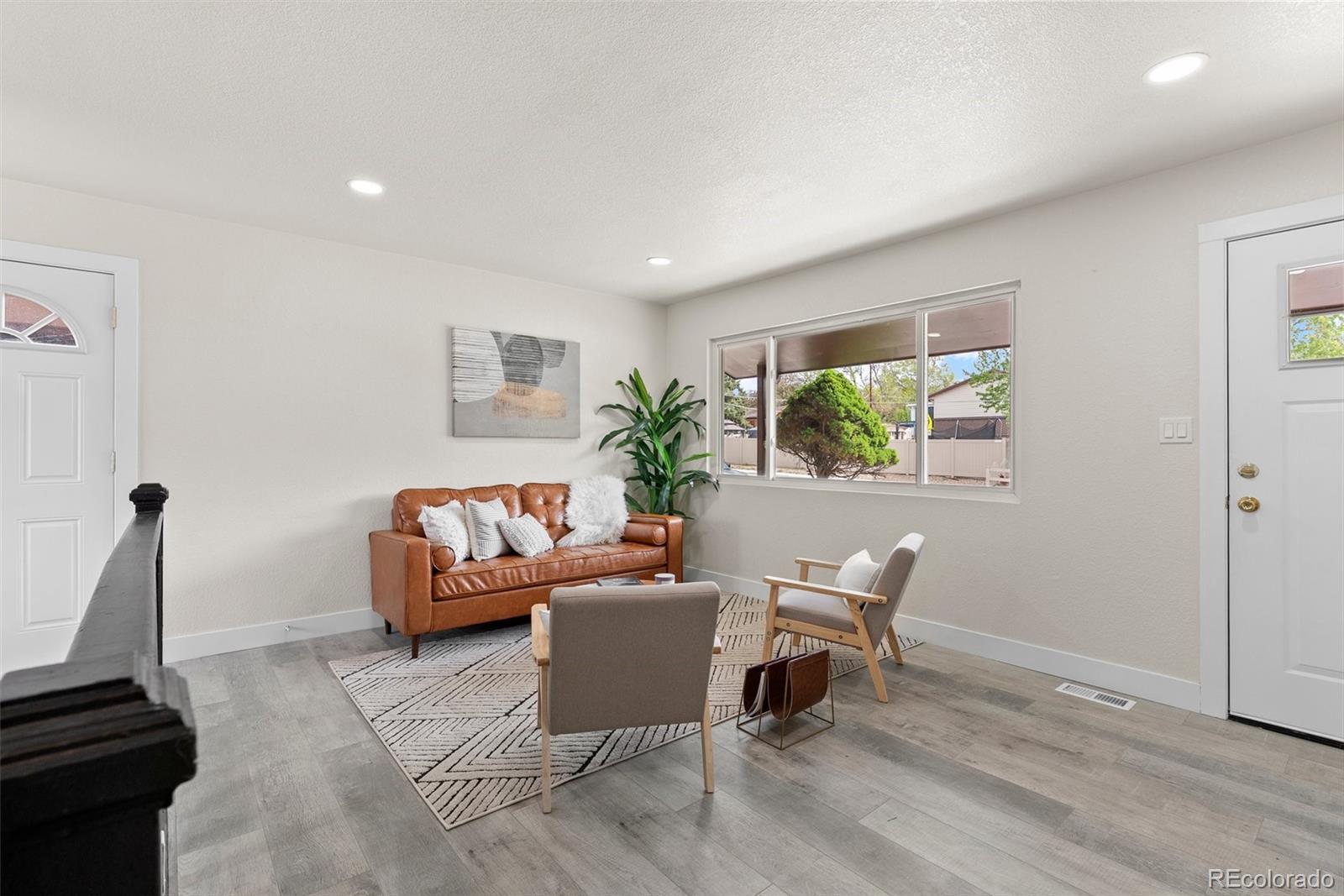 MLS Image #6 for 7961 e granada road,denver, Colorado
