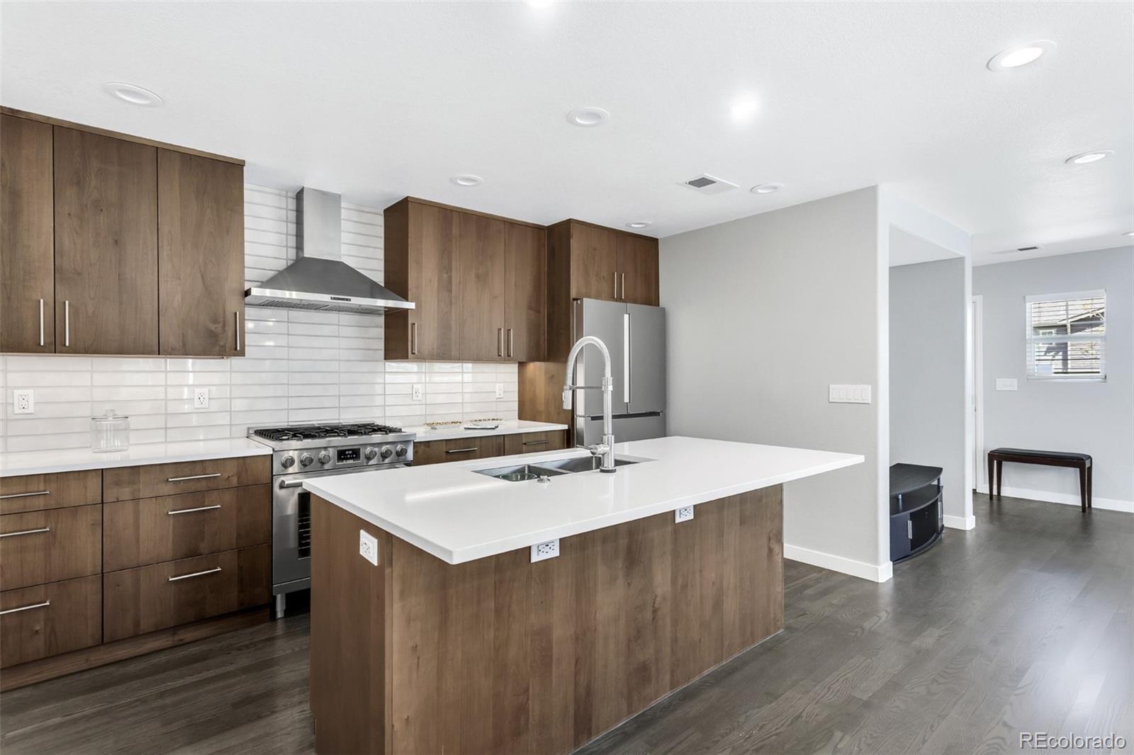 MLS Image #4 for 2160  spruce street,denver, Colorado
