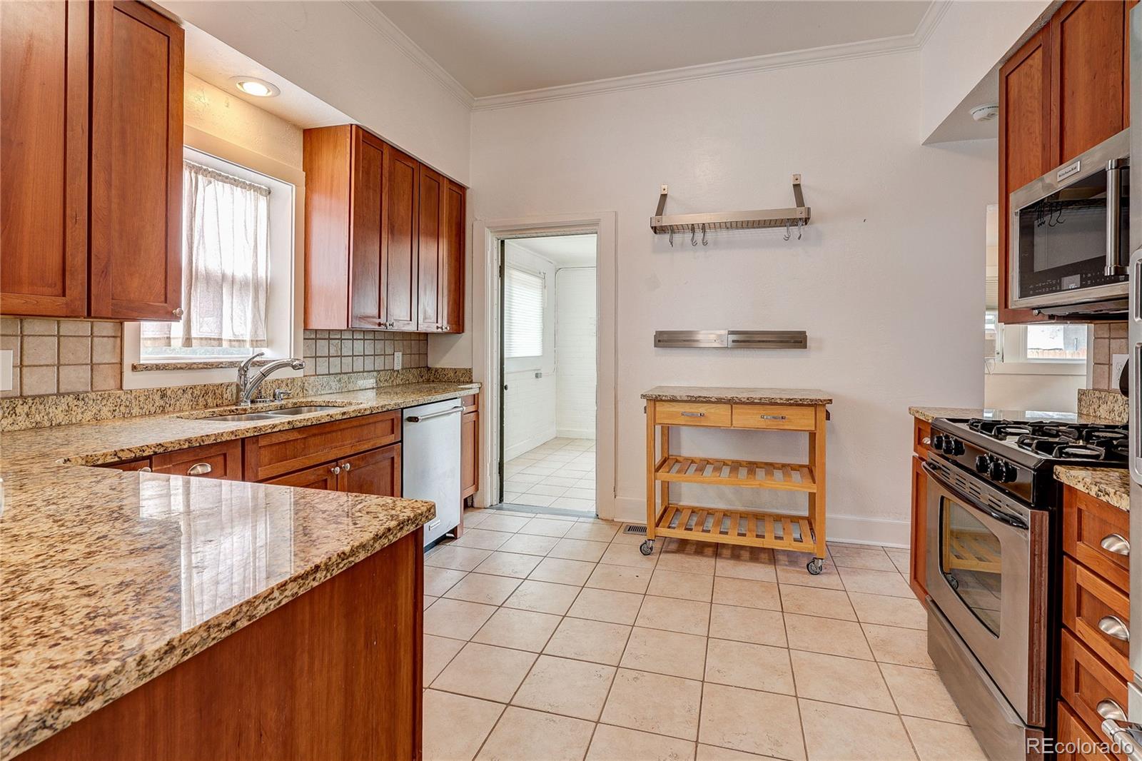 MLS Image #11 for 2018 w 34th avenue,denver, Colorado
