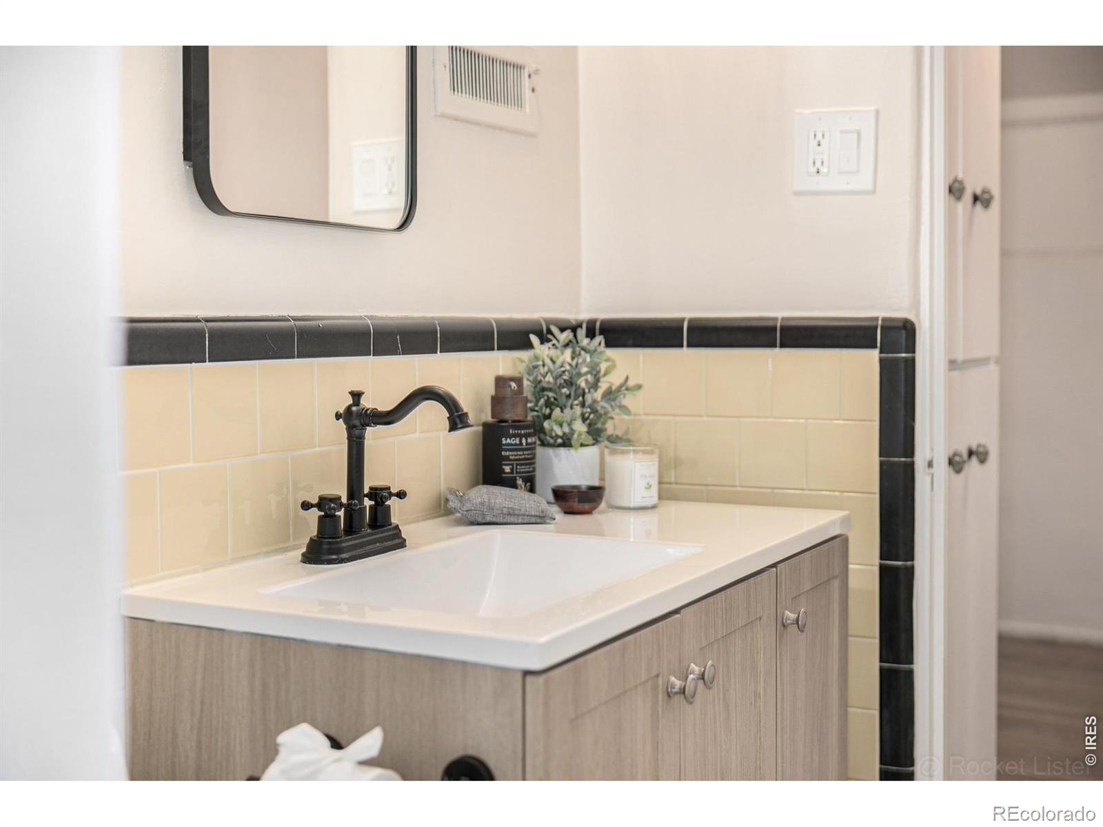 MLS Image #27 for 129 s franklin street,denver, Colorado
