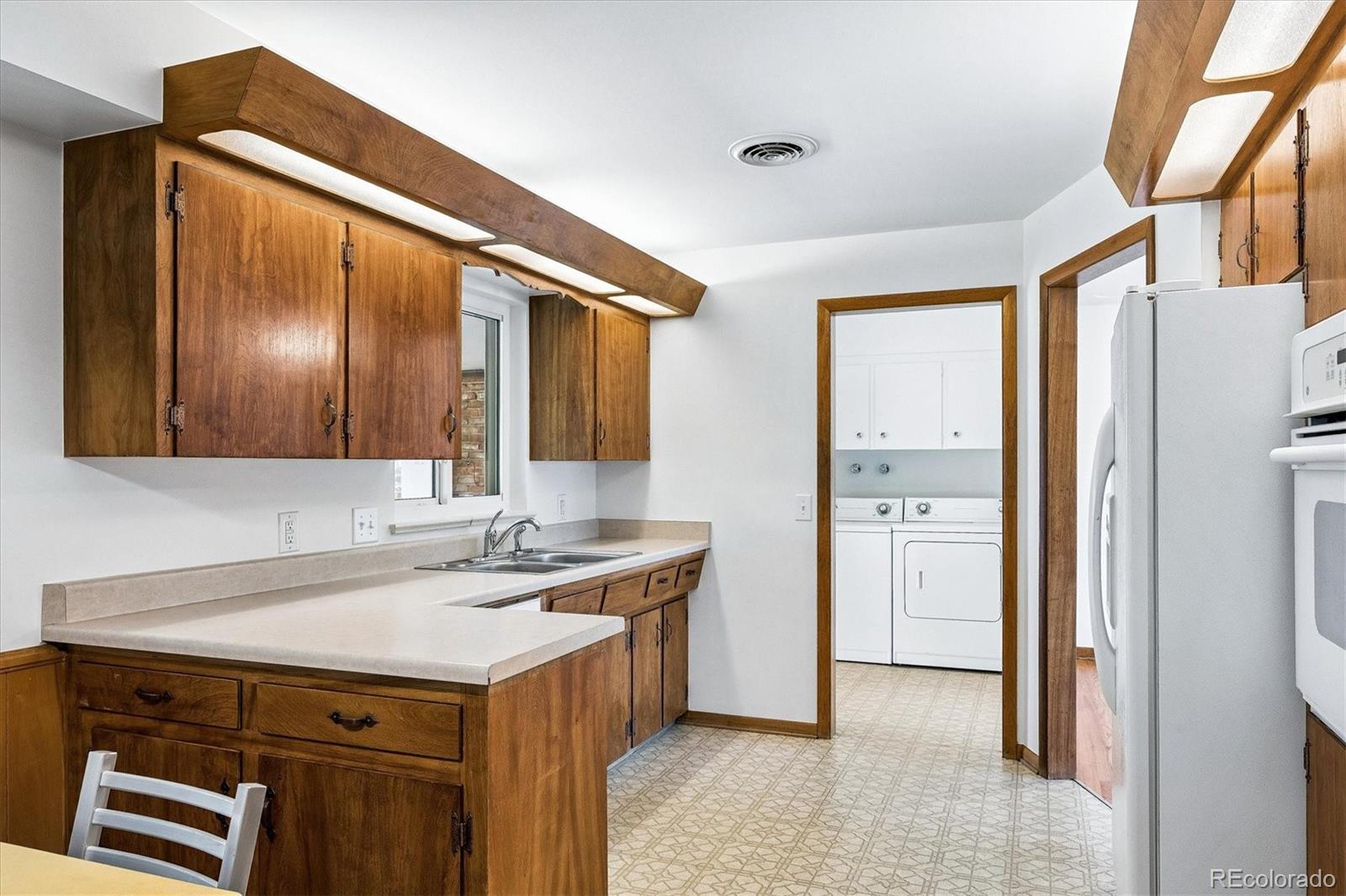 MLS Image #14 for 385  oakland street,aurora, Colorado