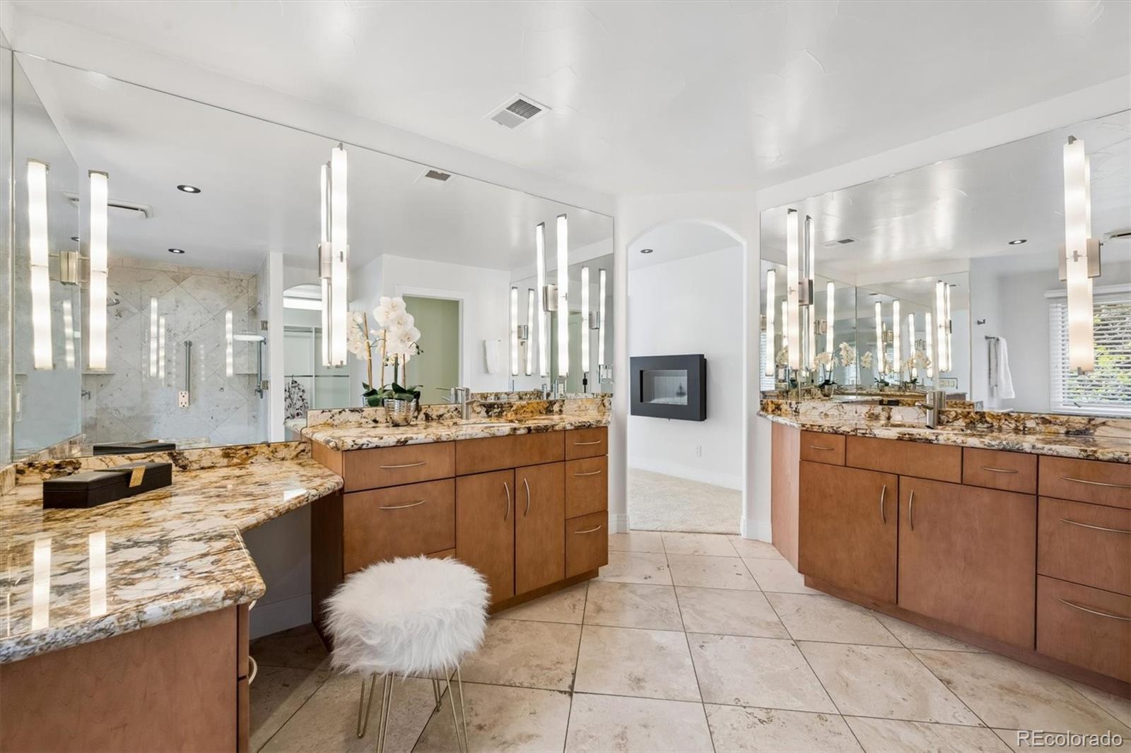 MLS Image #29 for 4505 s yosemite street,denver, Colorado
