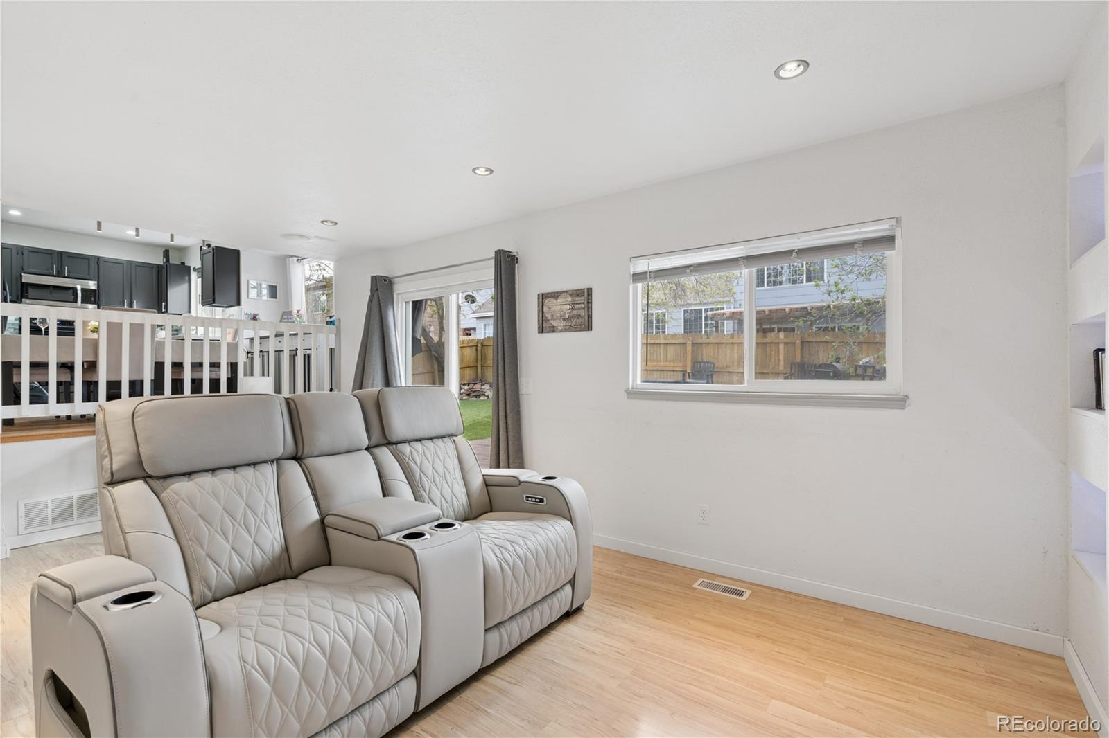MLS Image #9 for 9872  garwood street,littleton, Colorado