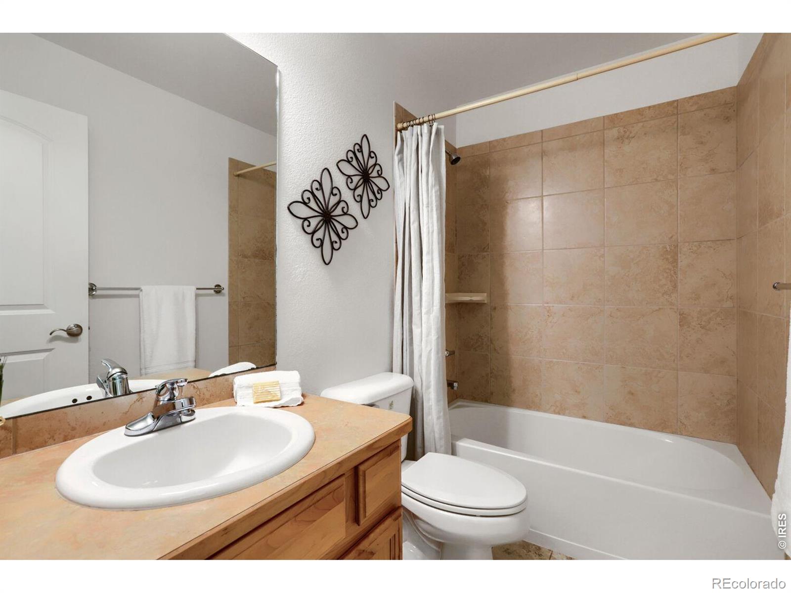 MLS Image #15 for 8498  pebble court,wellington, Colorado