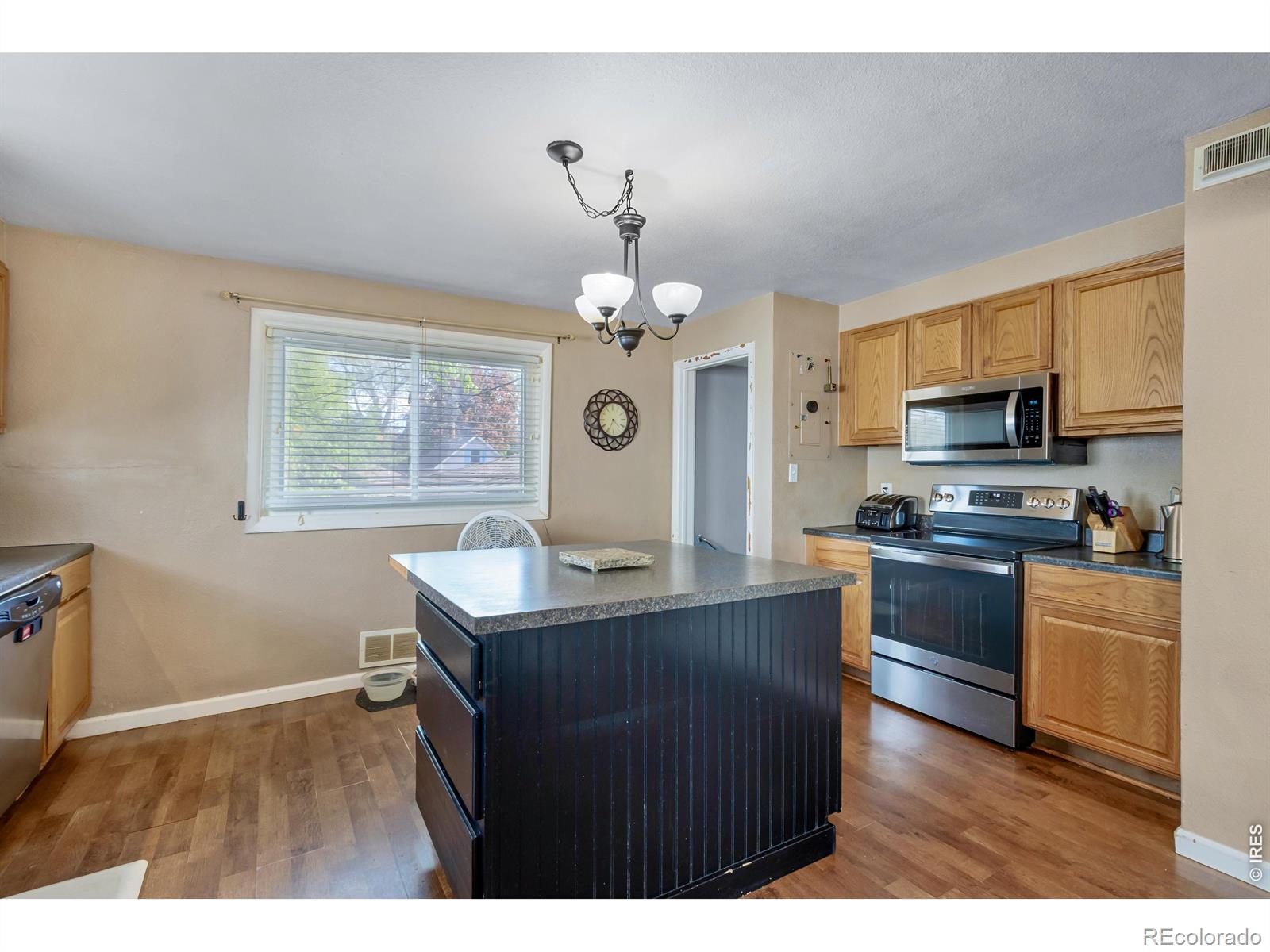 MLS Image #6 for 327 w eisenhower boulevard,loveland, Colorado