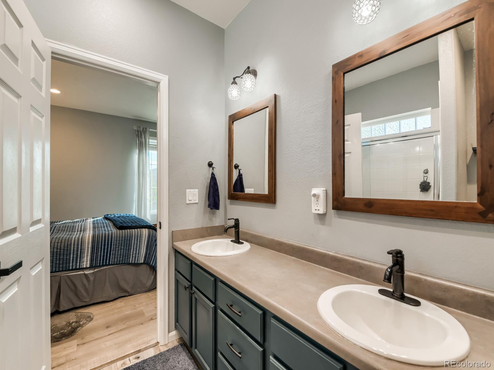 MLS Image #12 for 18933 e 53rd avenue,denver, Colorado