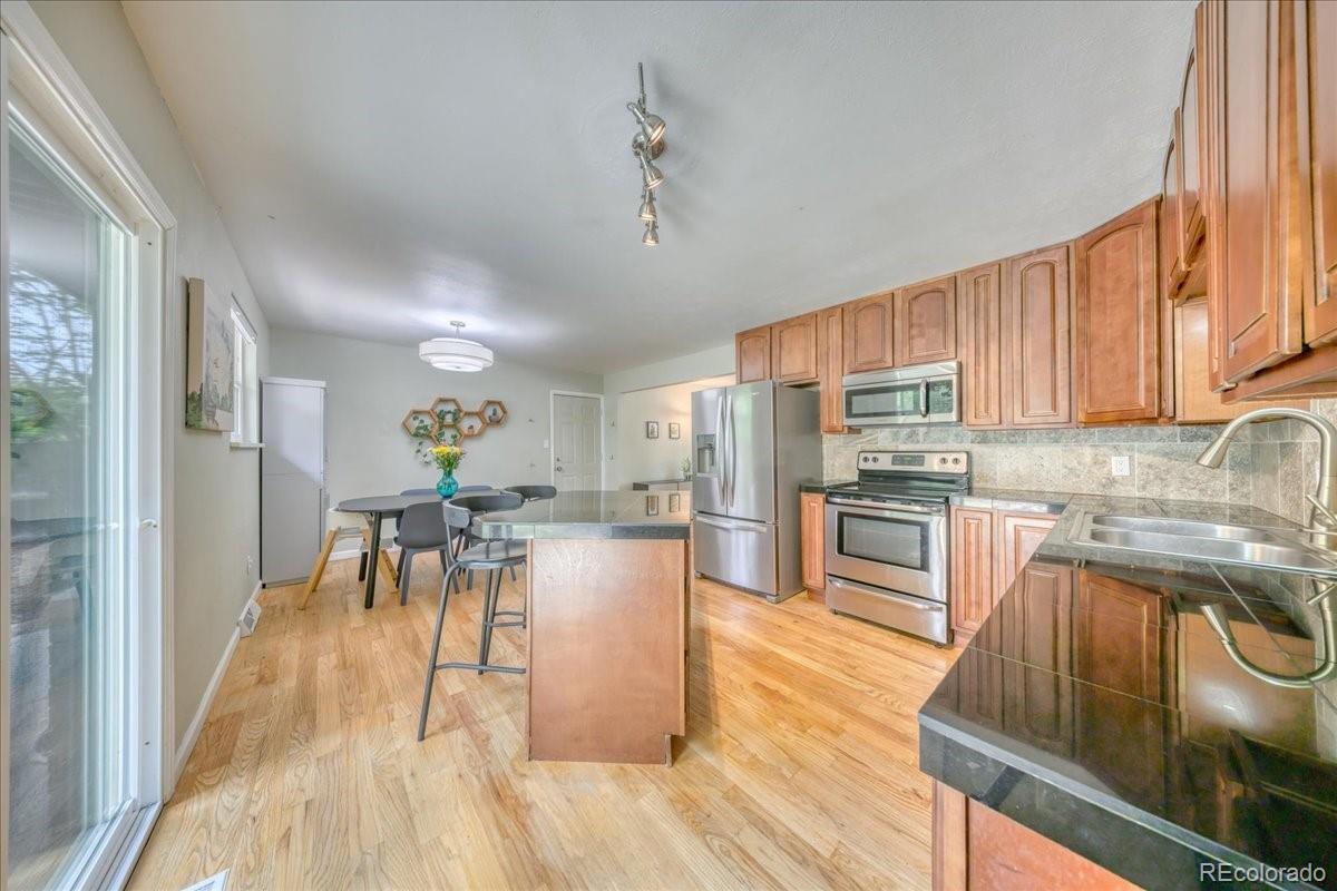 MLS Image #15 for 10975 w 68th avenue,arvada, Colorado