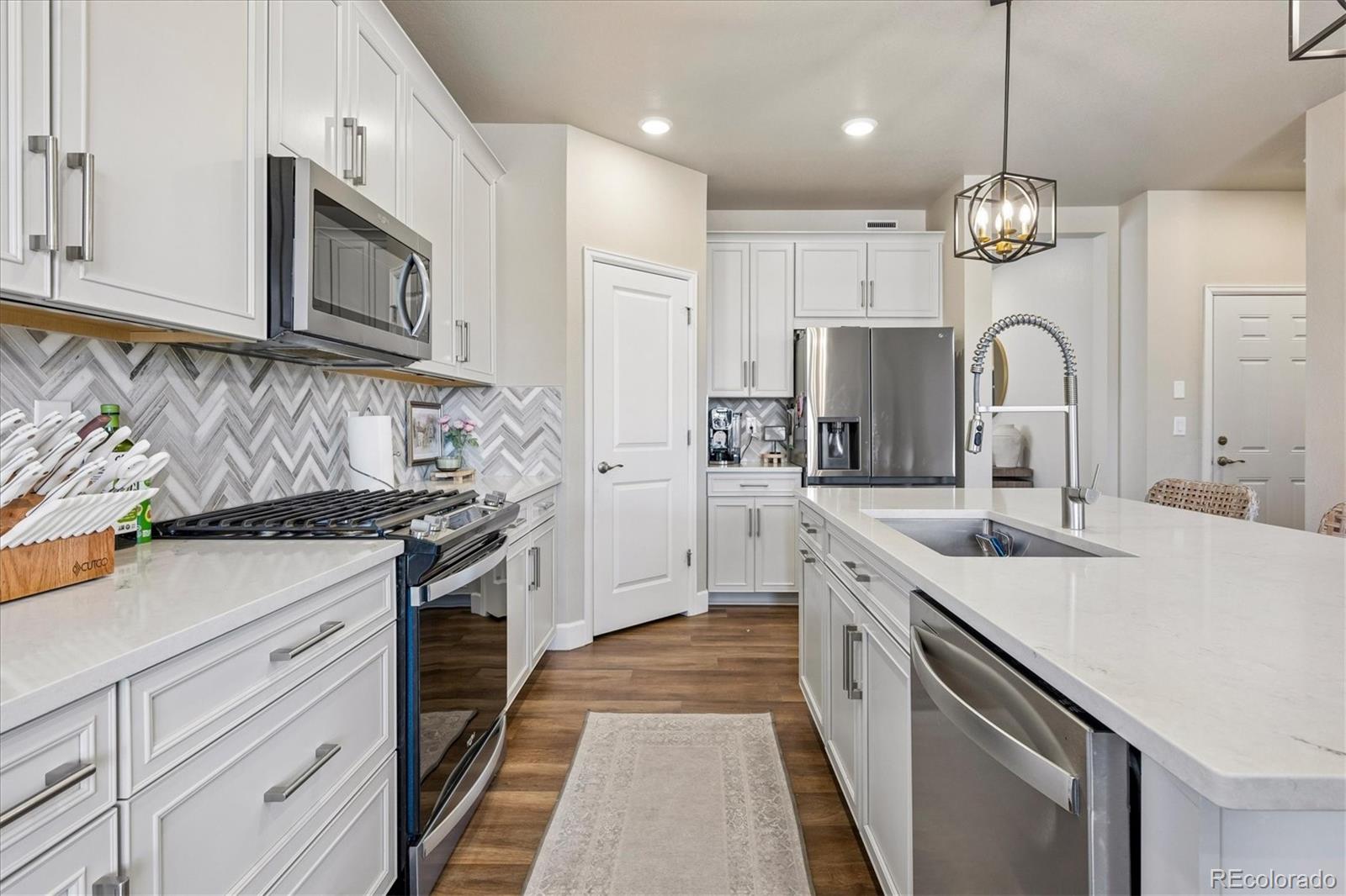 MLS Image #3 for 605  silver rock trail,castle rock, Colorado
