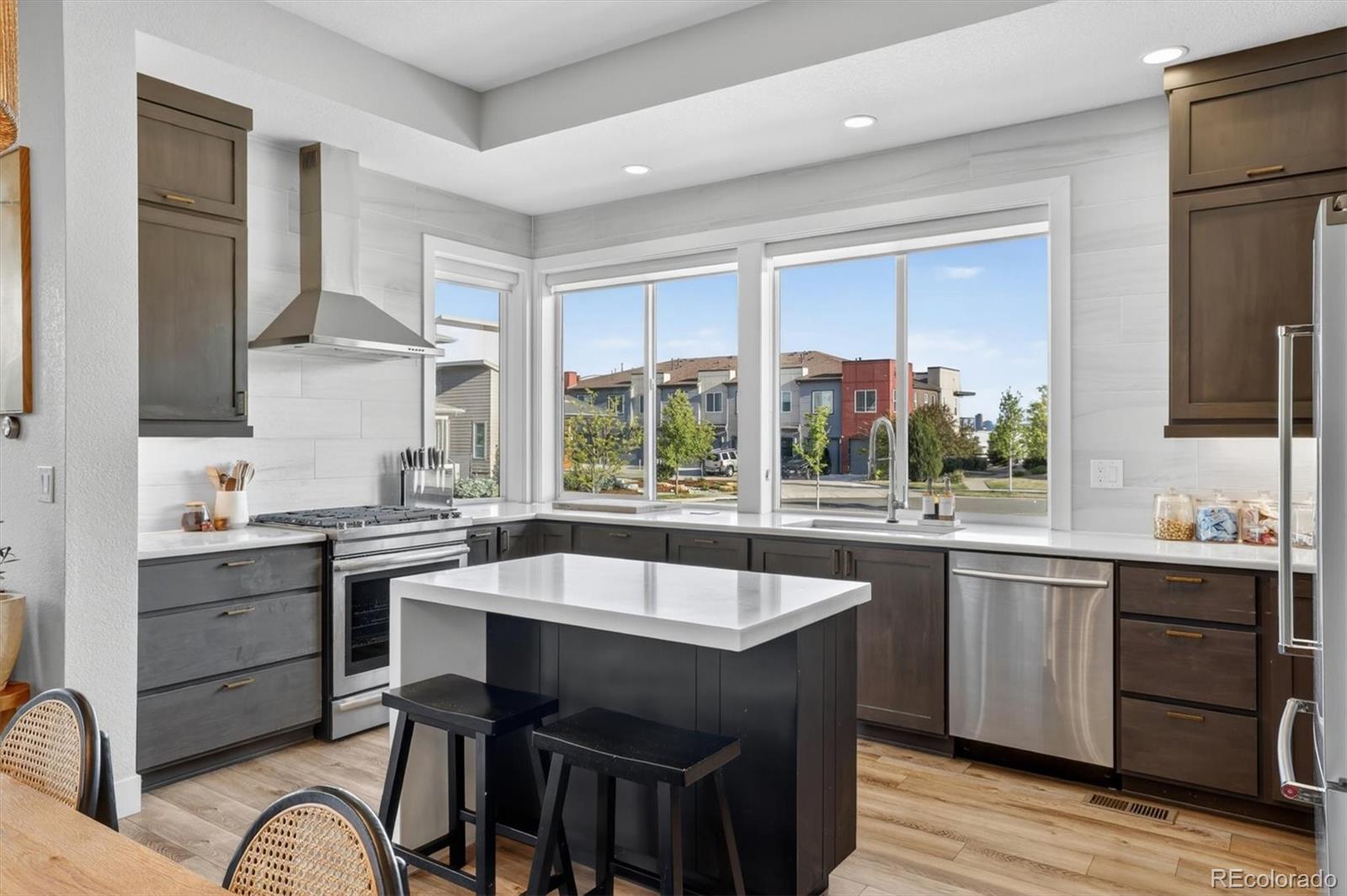 MLS Image #10 for 6601  fern drive,denver, Colorado