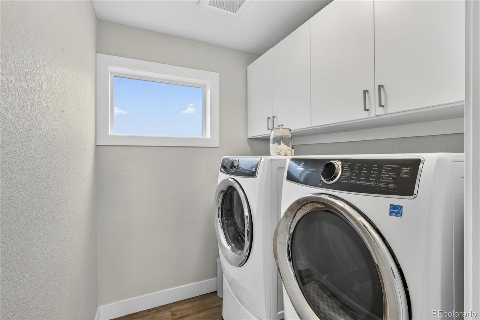 MLS Image #20 for 6601  fern drive,denver, Colorado