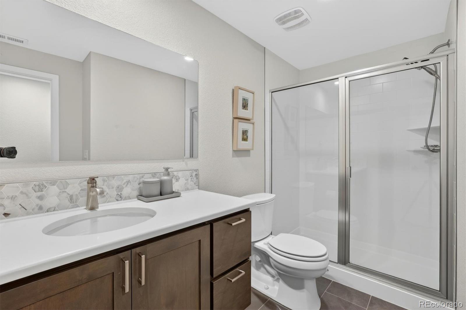 MLS Image #37 for 6601  fern drive,denver, Colorado