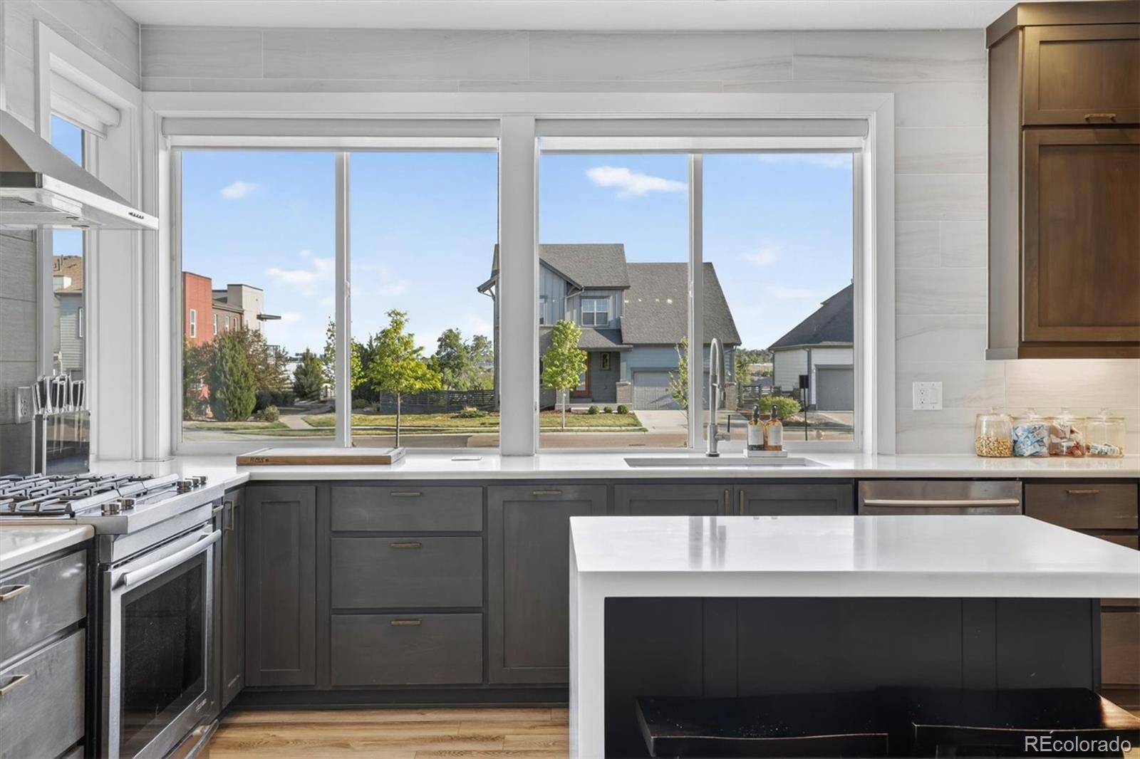 MLS Image #9 for 6601  fern drive,denver, Colorado