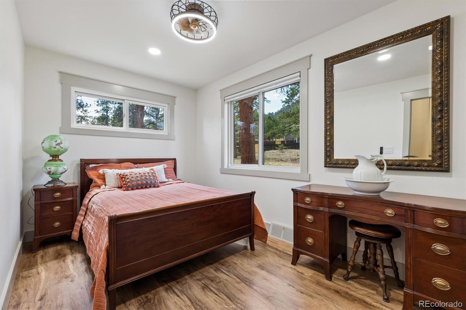 MLS Image #10 for 909  village green lane,estes park, Colorado