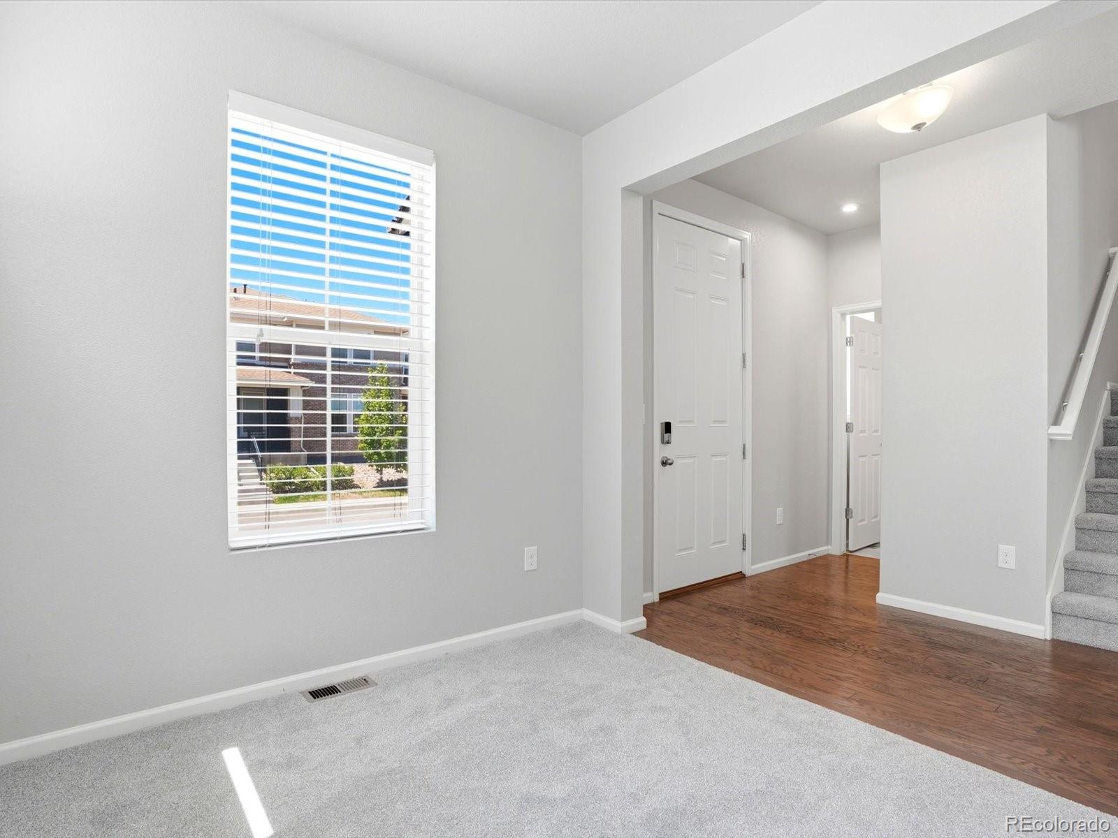 MLS Image #10 for 8260 s trails edge court,centennial, Colorado